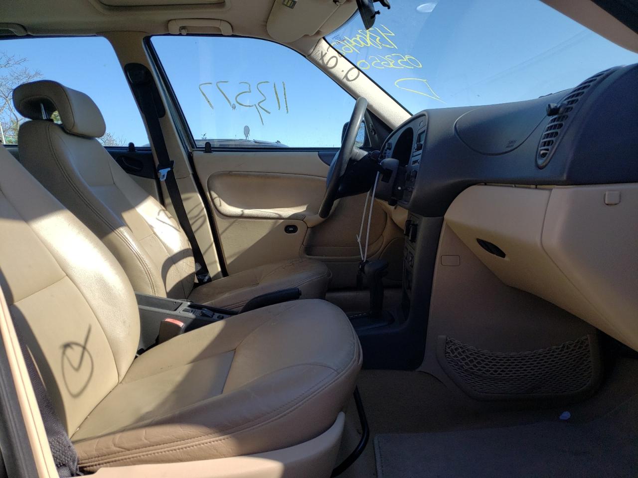 Photo 5 from auction – 2001 SAAB 9-3 with VIN YS3DD58H012053650