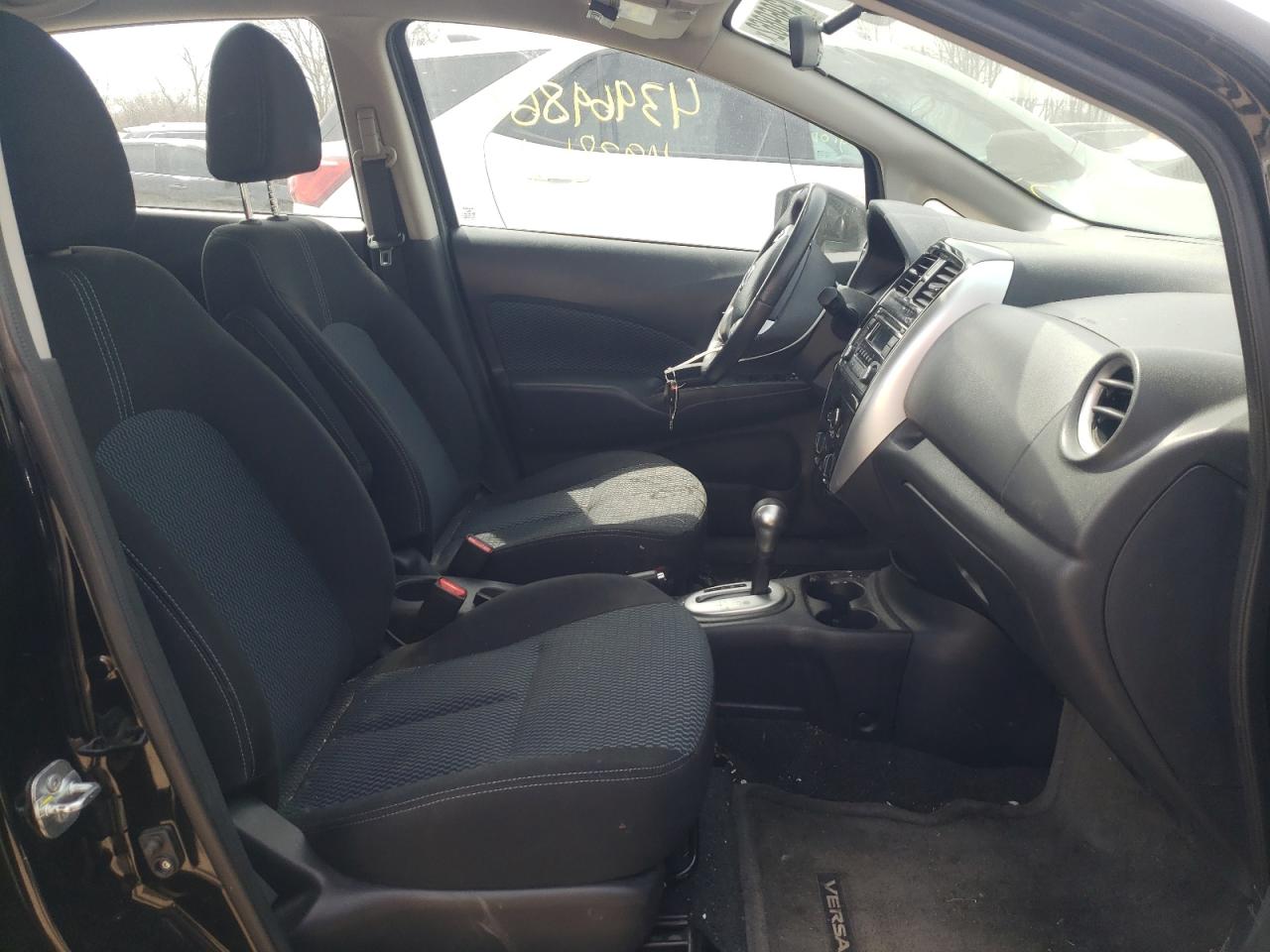 Photo 5 from auction – 2015 NISSAN VERSA NOTE with VIN 3N1CE2CP3FL400622