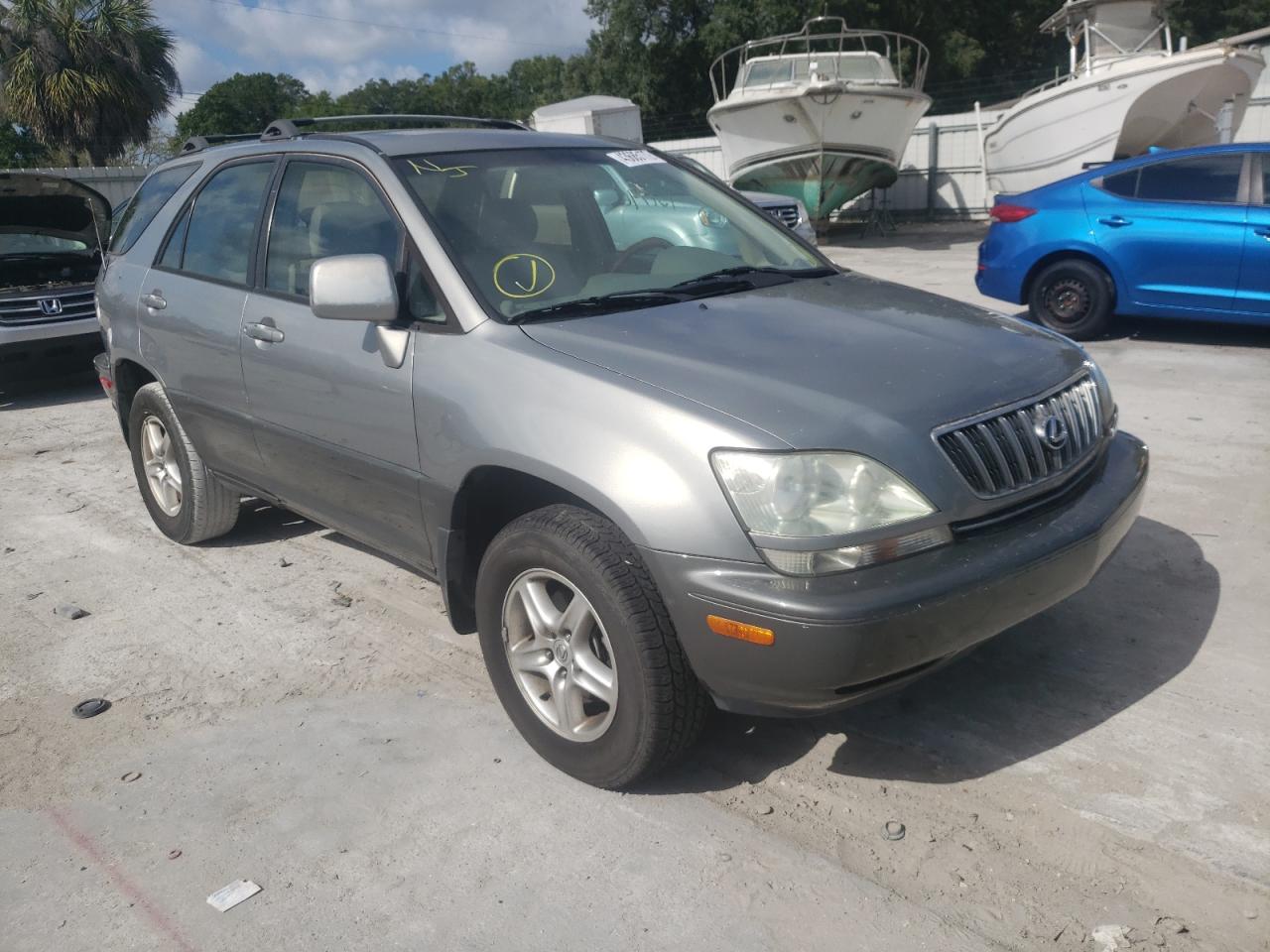 LEXUS RX 300 2001 with VIN JTJGF10U710083446 - Photo from auction