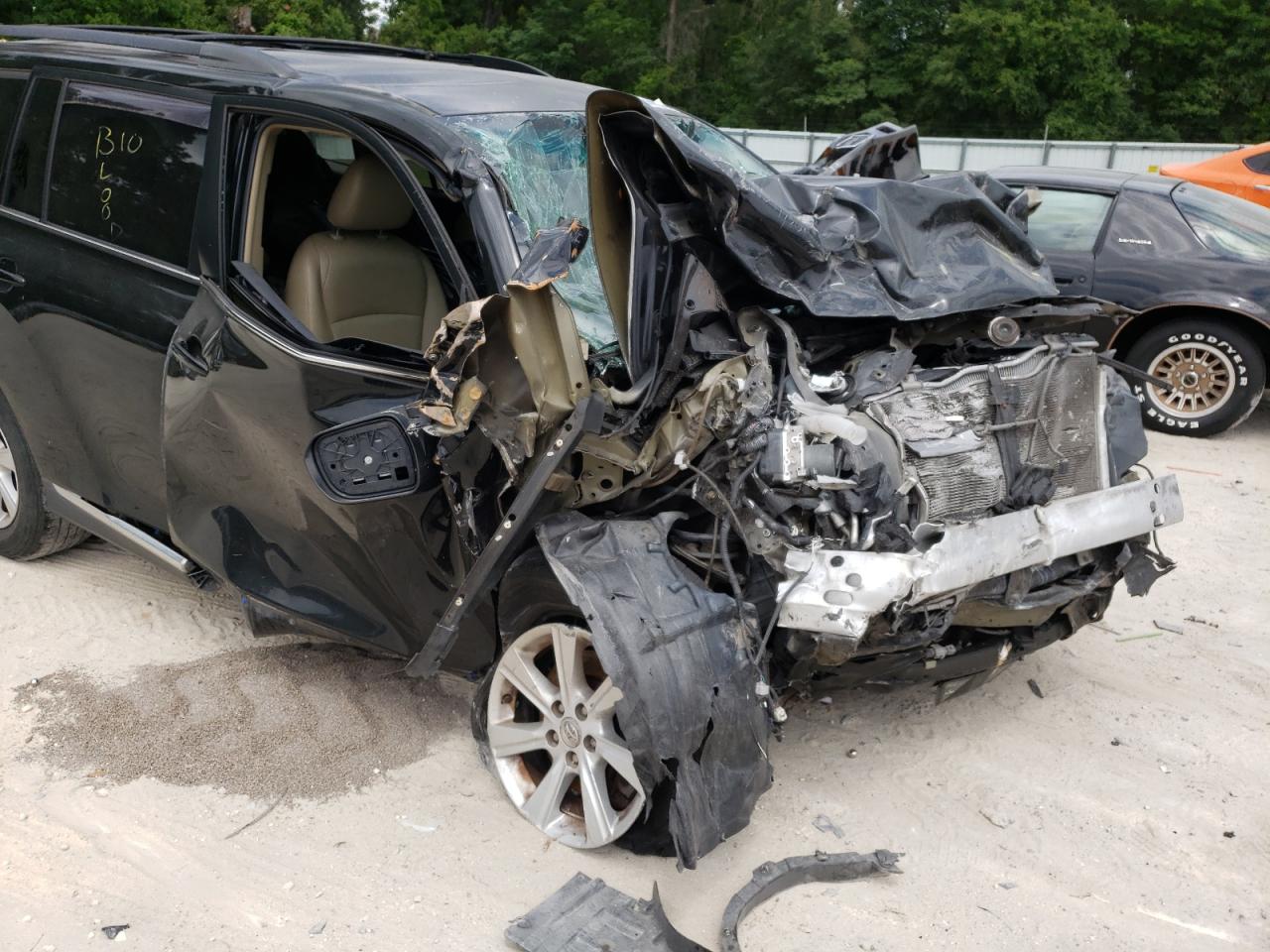 Photo 9 from auction – 2011 TOYOTA HIGHLANDER with VIN 5TDZK3EH8BS039016