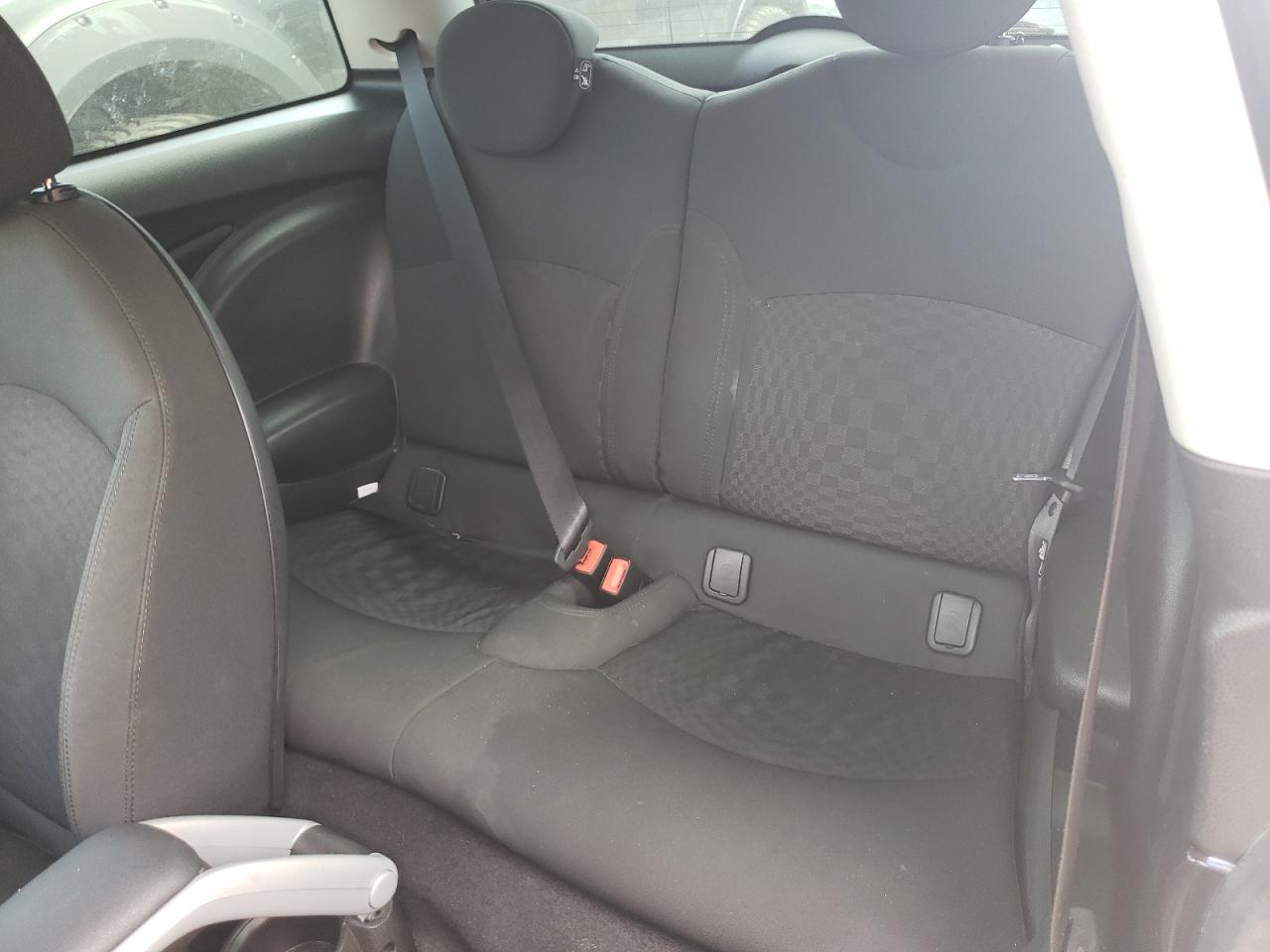 Photo 6 from auction – 2009 MINI COOPER S with VIN WMWMF73579TW81637