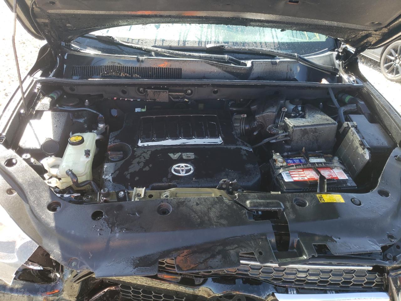 Photo 7 from auction – 2011 TOYOTA RAV4 LIMIT with VIN 2T3DK4DV4BW057048