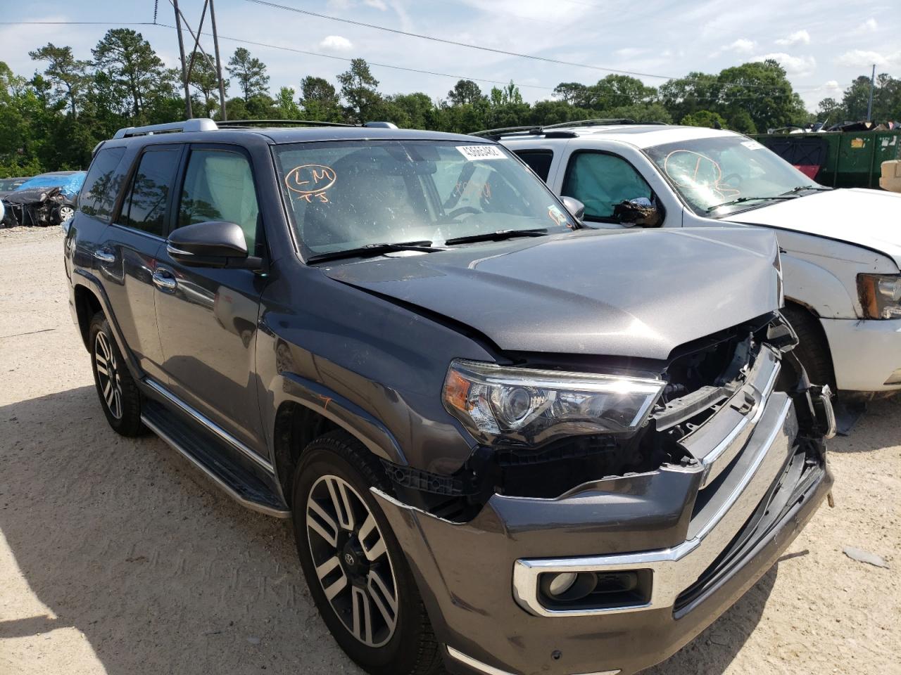 Photo 1 from auction – 2015 TOYOTA 4RUNNER SR with VIN JTEBU5JR1F5247770