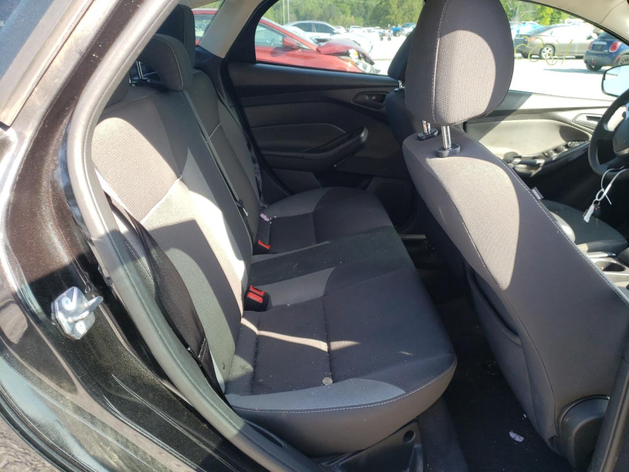 Photo 6 from auction – 2012 FORD FOCUS SE with VIN 1FAHP3F27CL469457