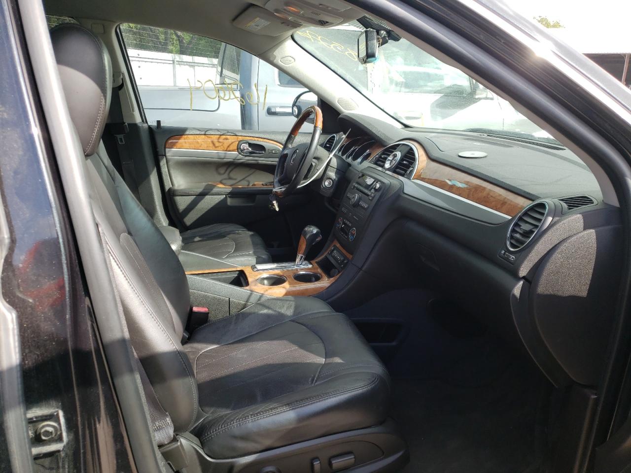 Photo 5 from auction – 2011 BUICK ENCLAVE CX with VIN 5GAKRBED6BJ272640