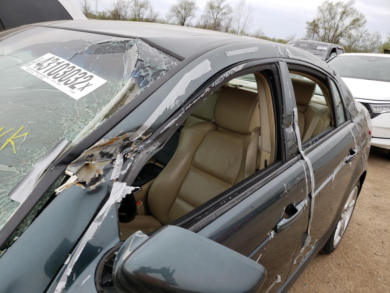 Photo 9 from auction – 2005 ACURA TL with VIN 19UUA66295A016209