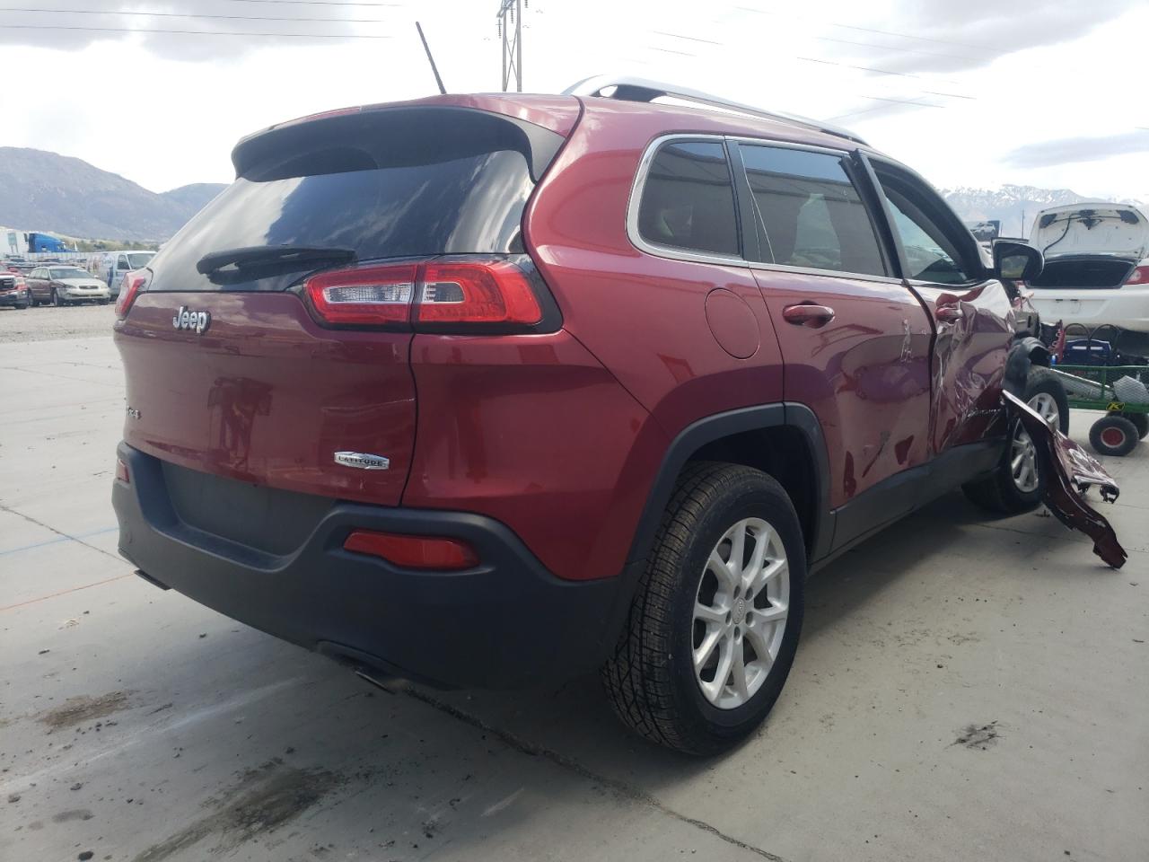 Photo 4 from auction – 2014 JEEP CHEROKEE L with VIN 1C4PJMCS8EW272798