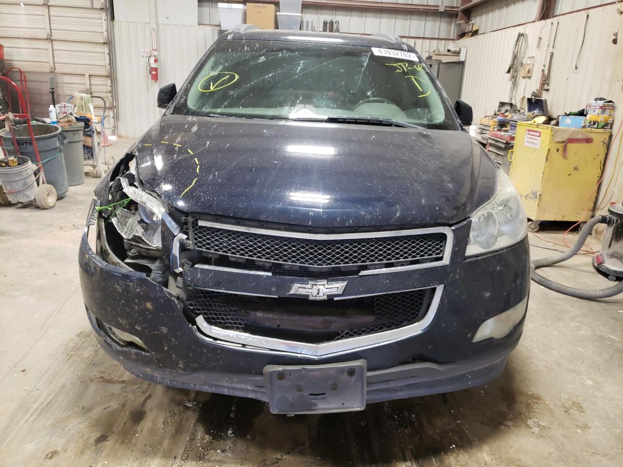 Photo 9 from auction – 2012 CHEVROLET TRAVERSE L with VIN 1GNKRFED8CJ299143