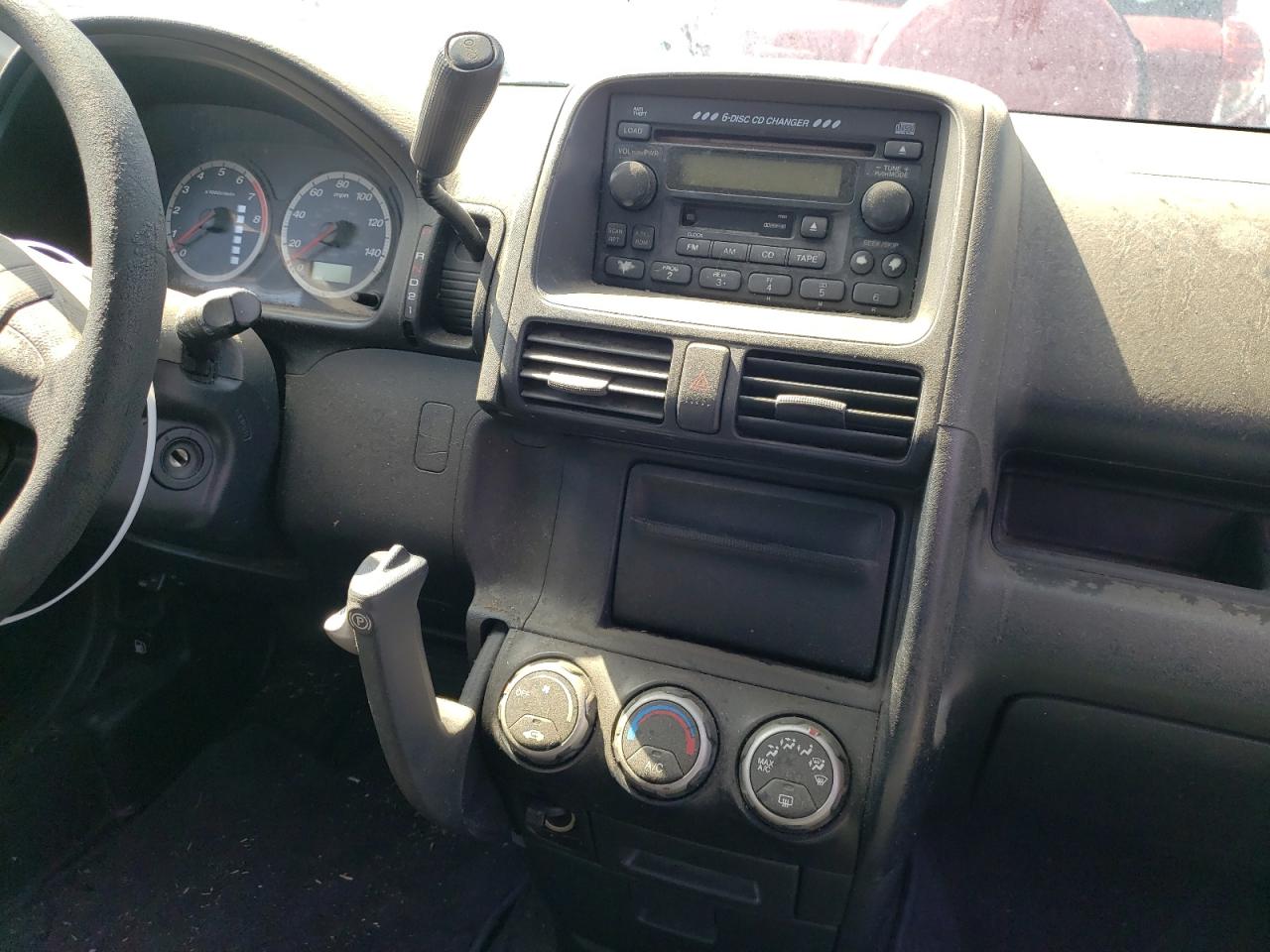 Photo 9 from auction – 2002 HONDA CR-V EX with VIN JHLRD78832C067257
