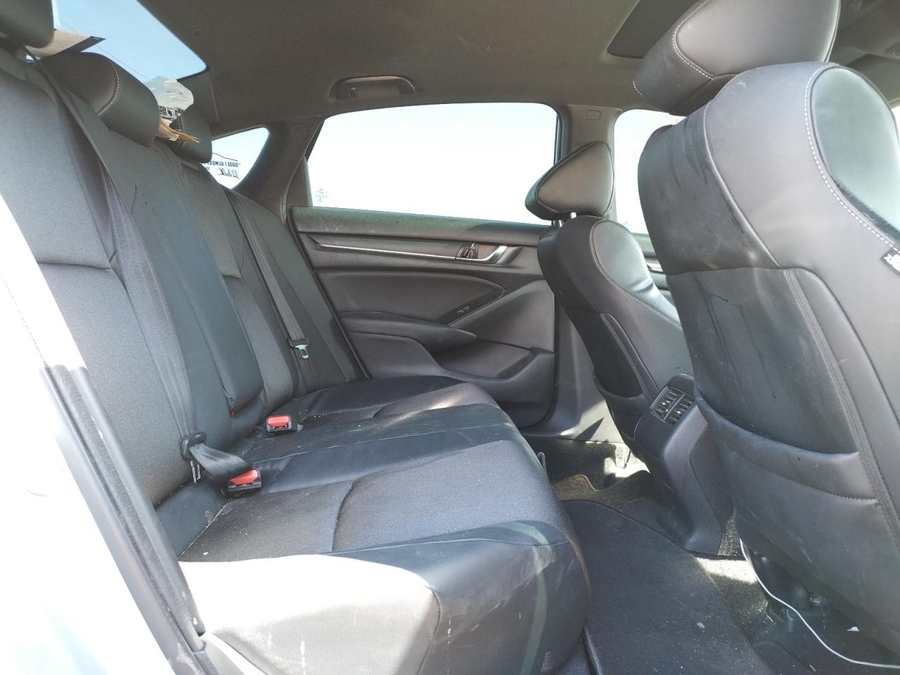 Photo 6 from auction – 2018 HONDA ACCORD SPO with VIN 1HGCV2E33JA044181
