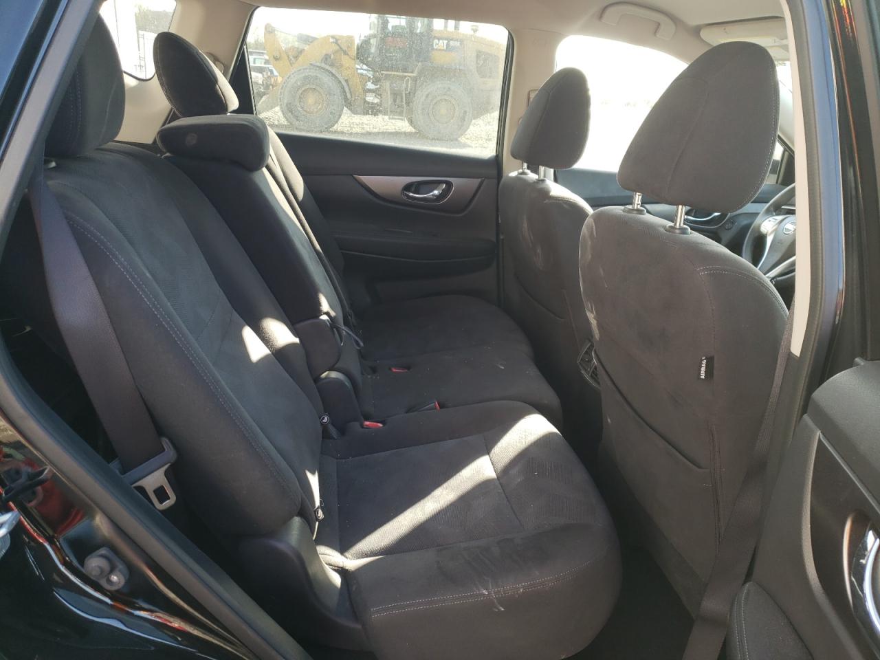 Photo 6 from auction – 2015 NISSAN ROGUE S with VIN KNMAT2MV7FP519821