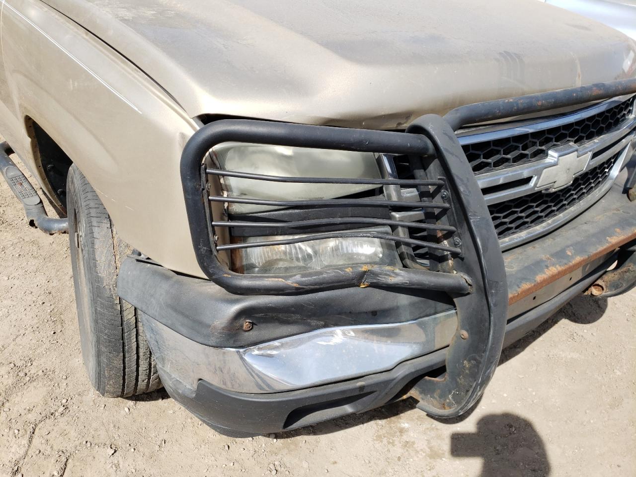 Photo 10 from auction – 2007 CHEVROLET SILVERADO with VIN 1GCEC14X27Z147386