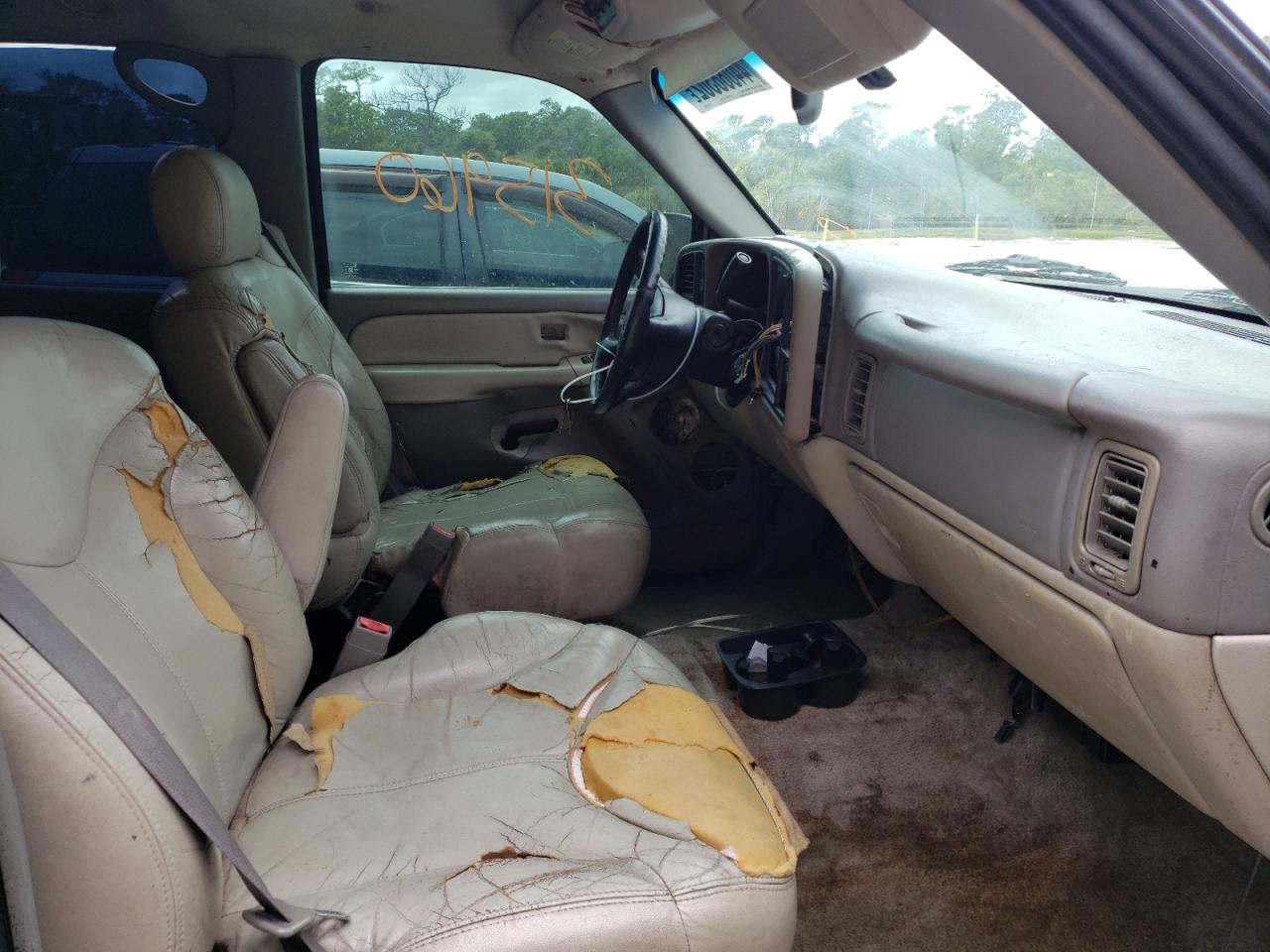 Photo 5 from auction – 2002 GMC YUKON with VIN 1GKEC13Z52J107480