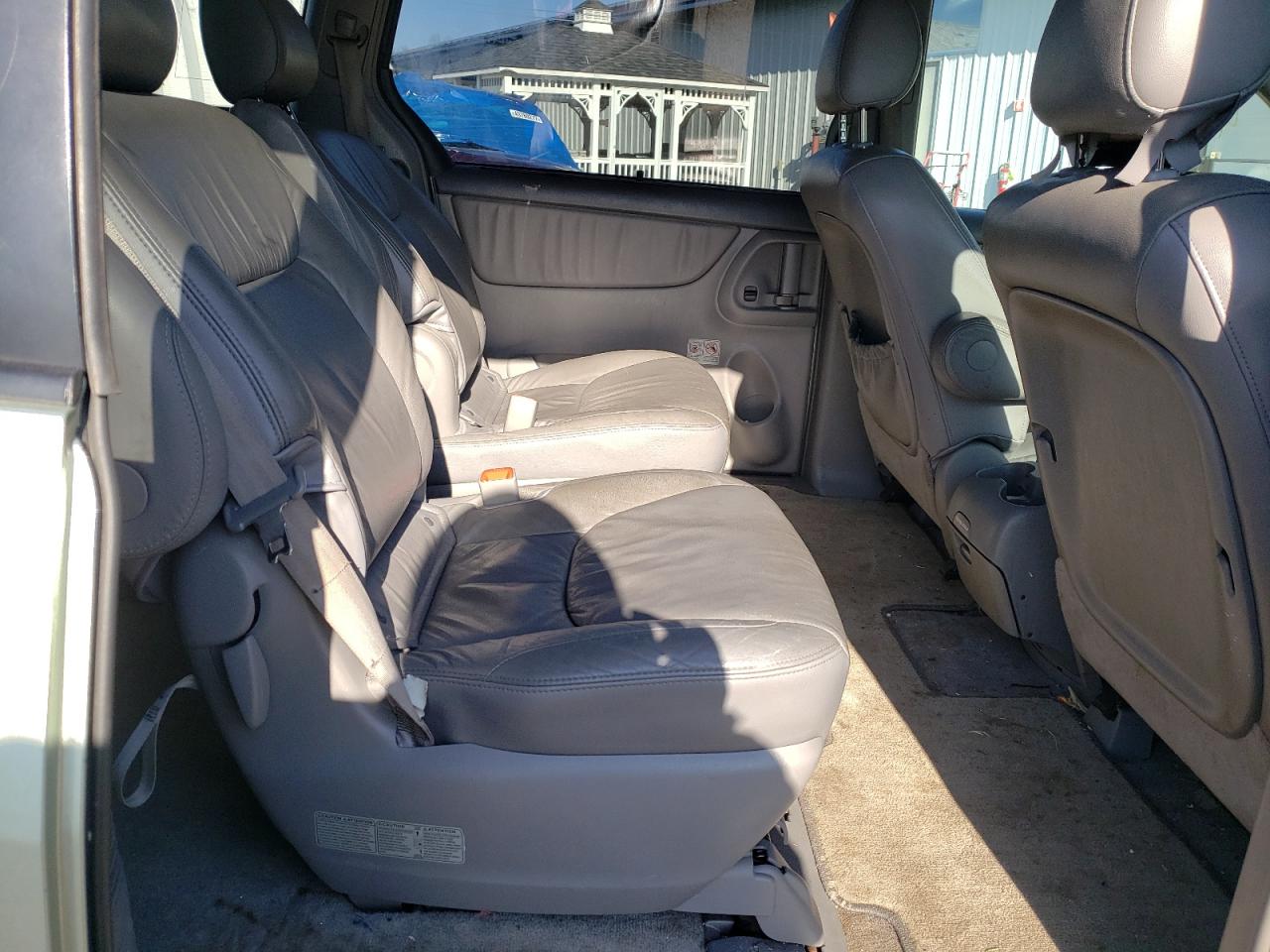 Photo 6 from auction – 2007 TOYOTA SIENNA XLE with VIN 5TDBK22C07S001534