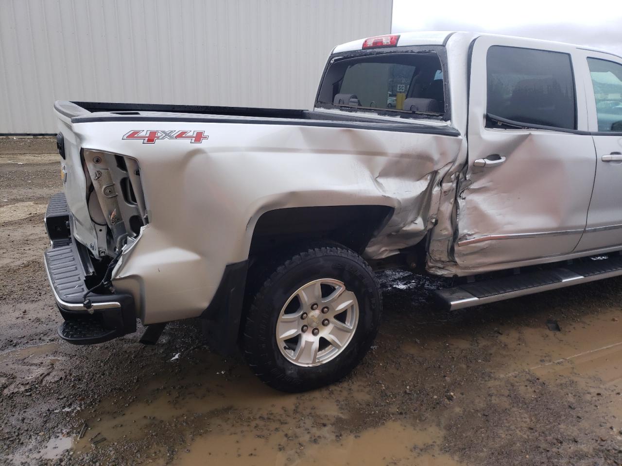 Photo 9 from auction – 2017 CHEVROLET SILVERADO with VIN 3GCUKREC2HG232819