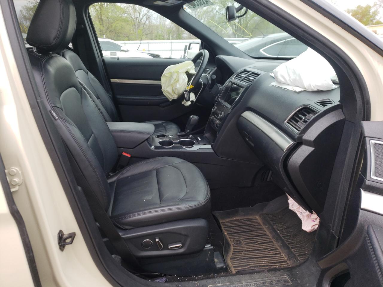 Photo 5 from auction – 2018 FORD EXPLORER X with VIN 1FM5K7D81JGC83361