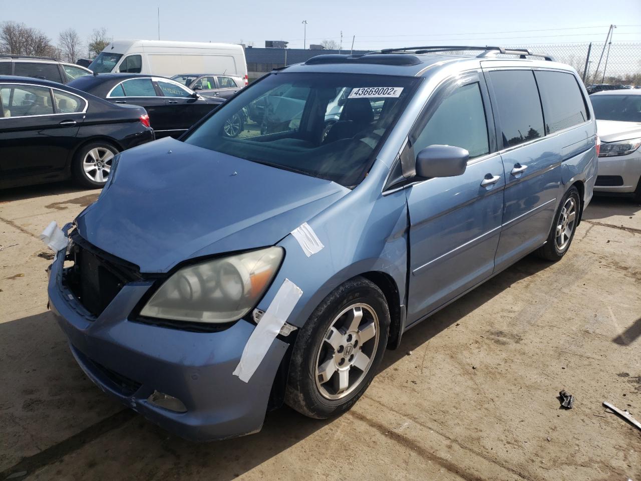 Photo 2 from auction – 2005 HONDA ODYSSEY TO with VIN 5FNRL38845B073939