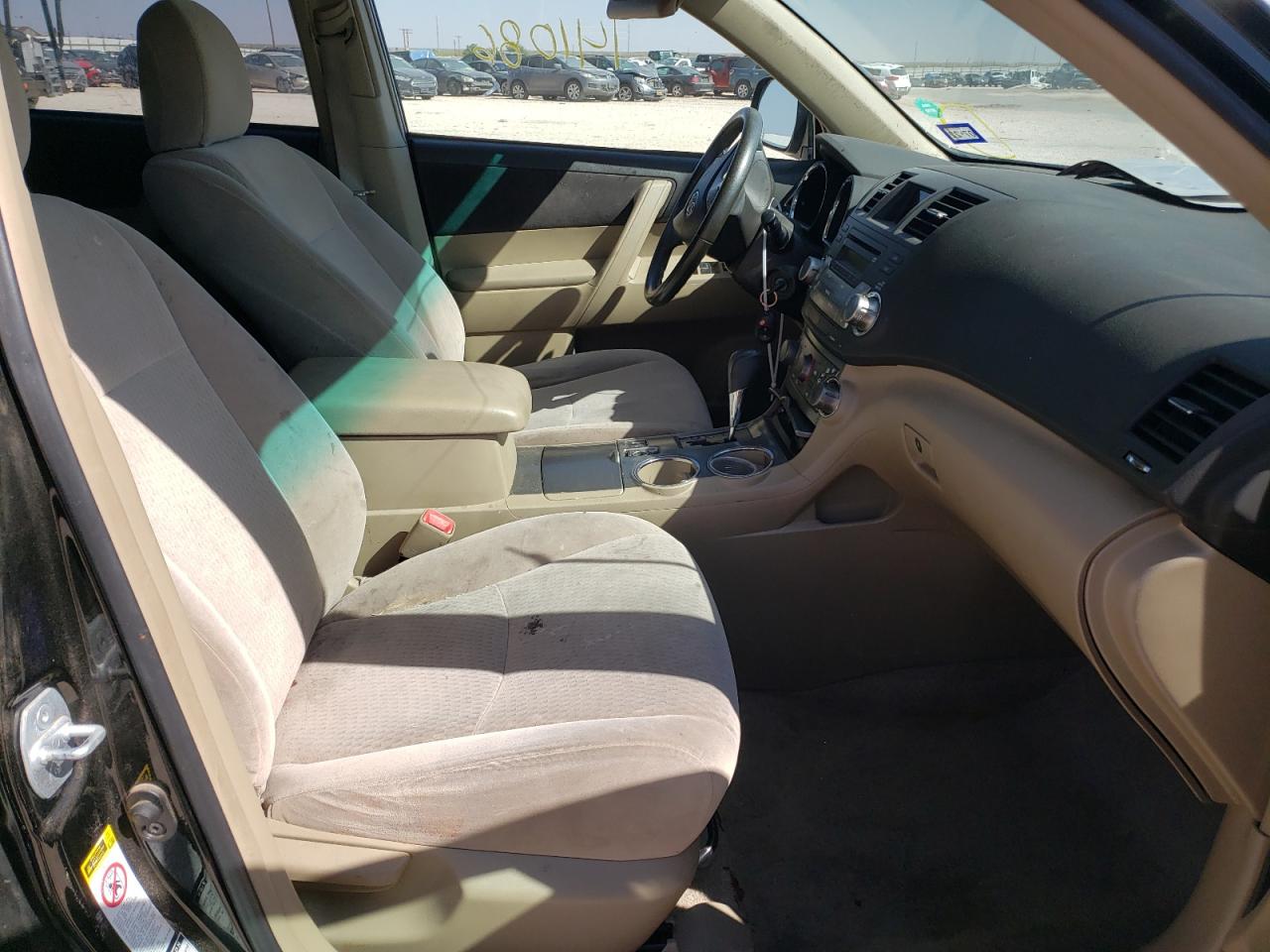 Photo 5 from auction – 2010 TOYOTA HIGHLANDER with VIN JTEBK3EH6A2166754