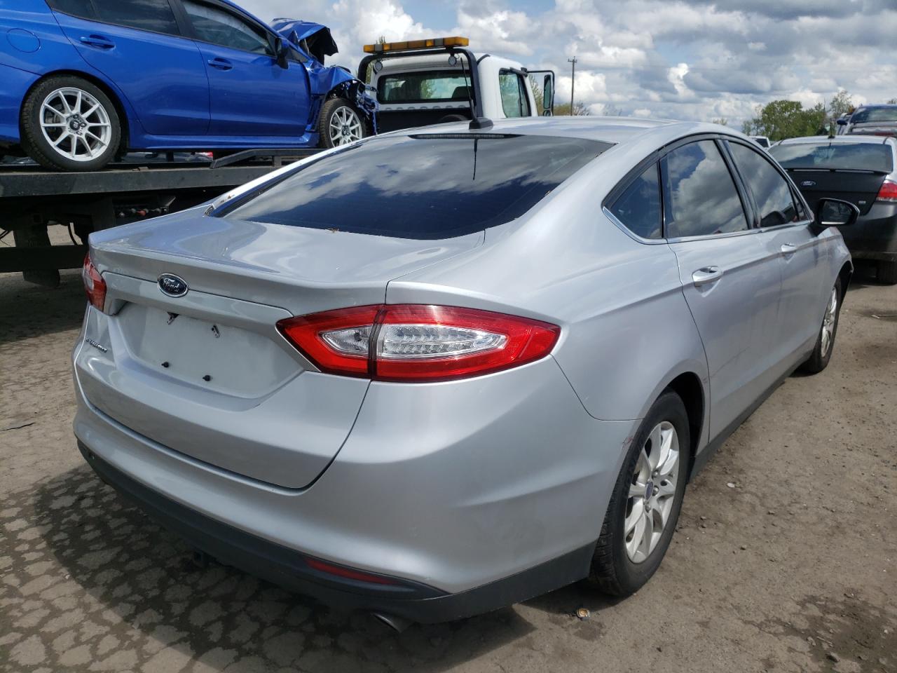 Photo 4 from auction – 2015 FORD FUSION S with VIN 1FA6P0G76F5111839