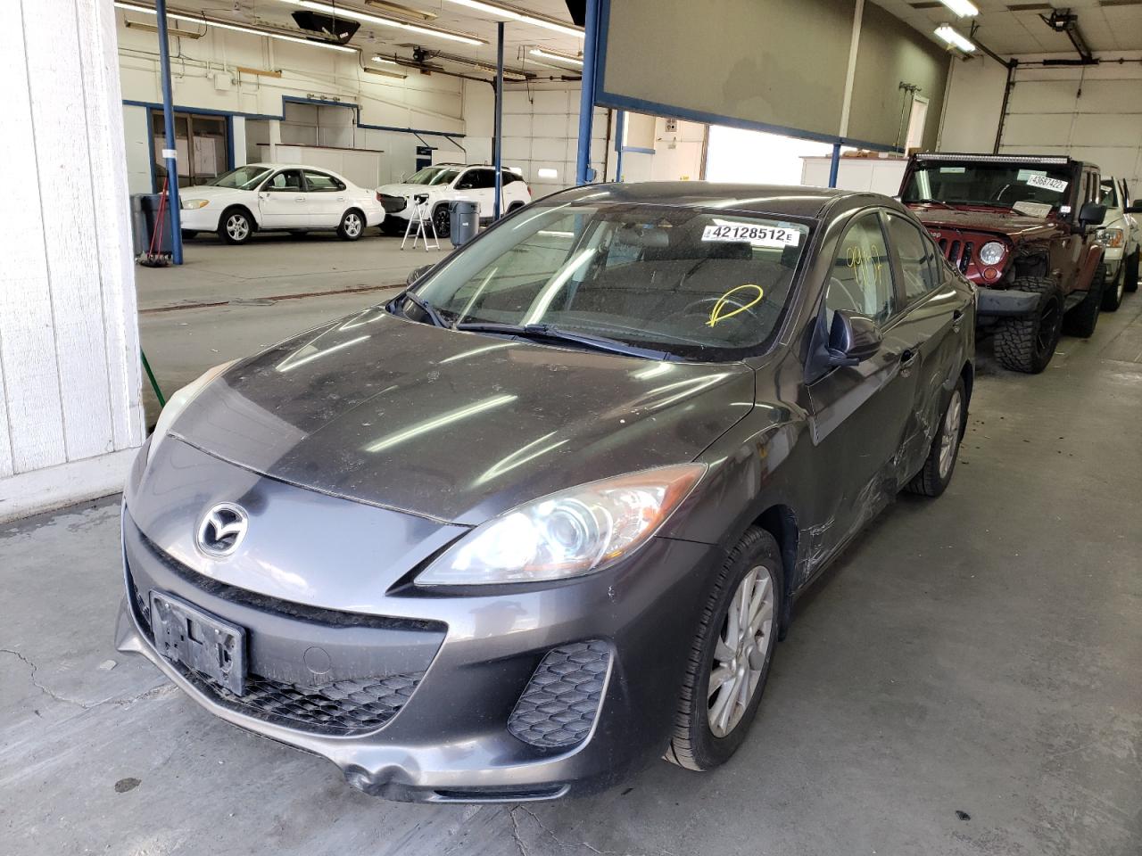 Photo 2 from auction – 2012 MAZDA 3 I with VIN JM1BL1V85C1673921