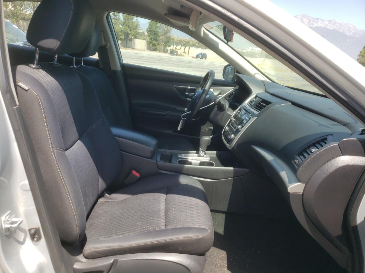 Photo 5 from auction – 2016 NISSAN ALTIMA 2.5 with VIN 1N4AL3AP4GC292498