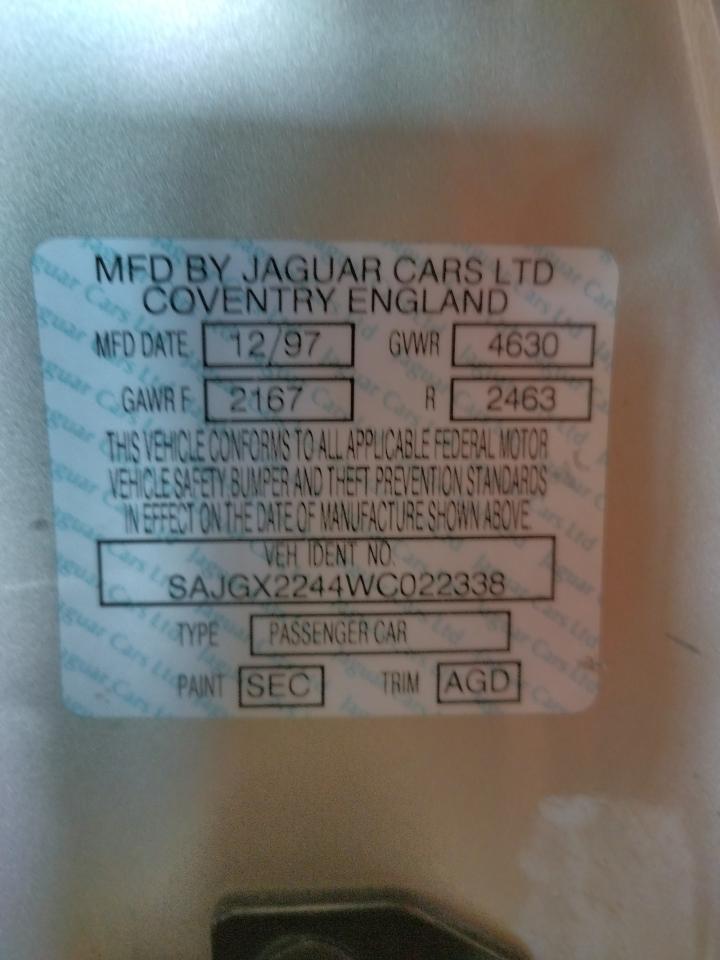 Photo 10 from auction – 1998 JAGUAR XK8 with VIN SAJGX2244WC022338