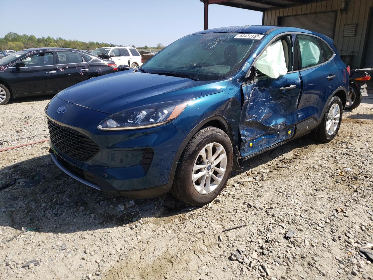 Photo 2 from auction – 2020 FORD ESCAPE S with VIN 1FMCU0F68LUA70254