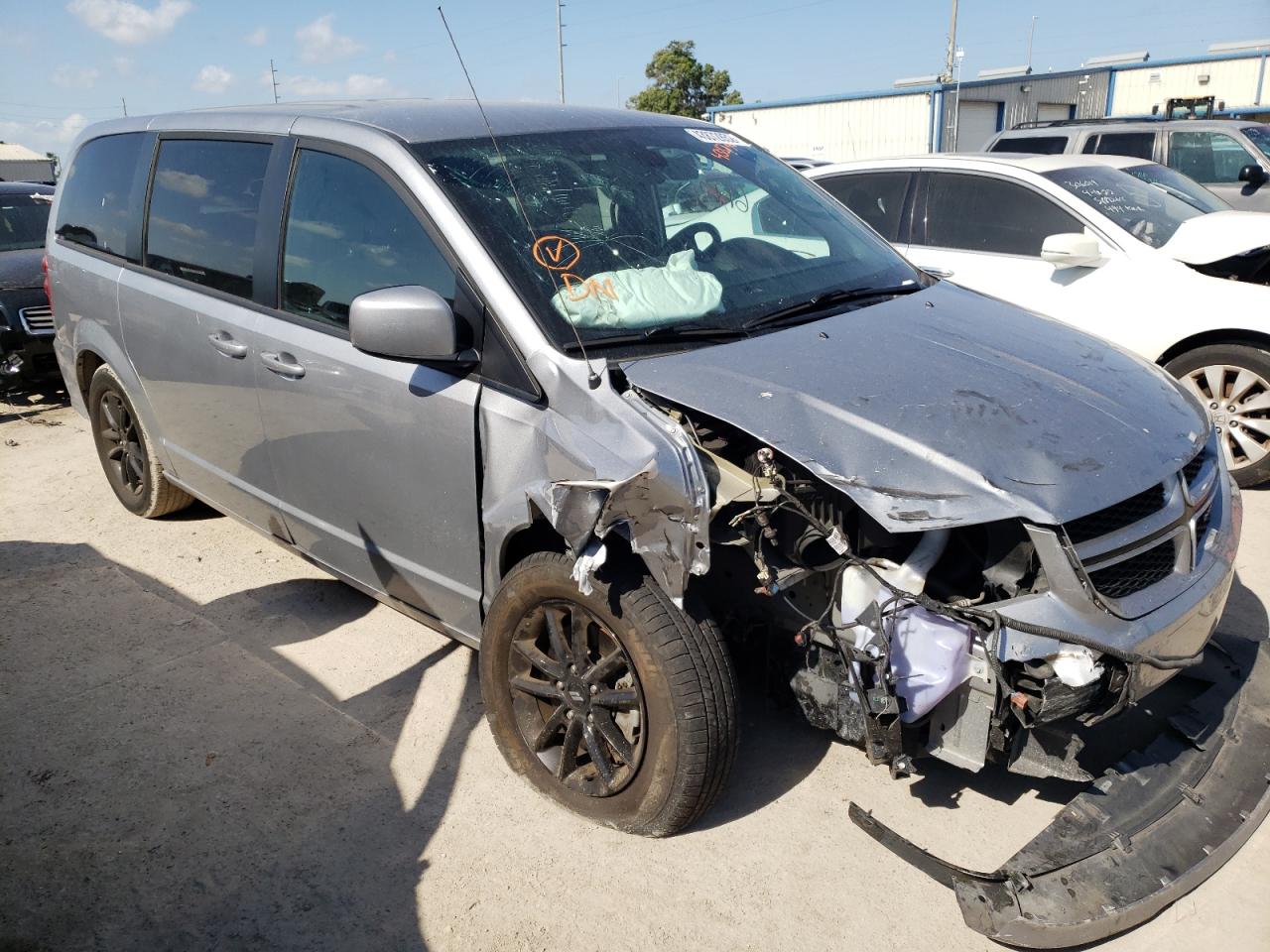 Photo 14 from auction – 2019 DODGE GRAND CARA with VIN 2C4RDGEG7KR764771