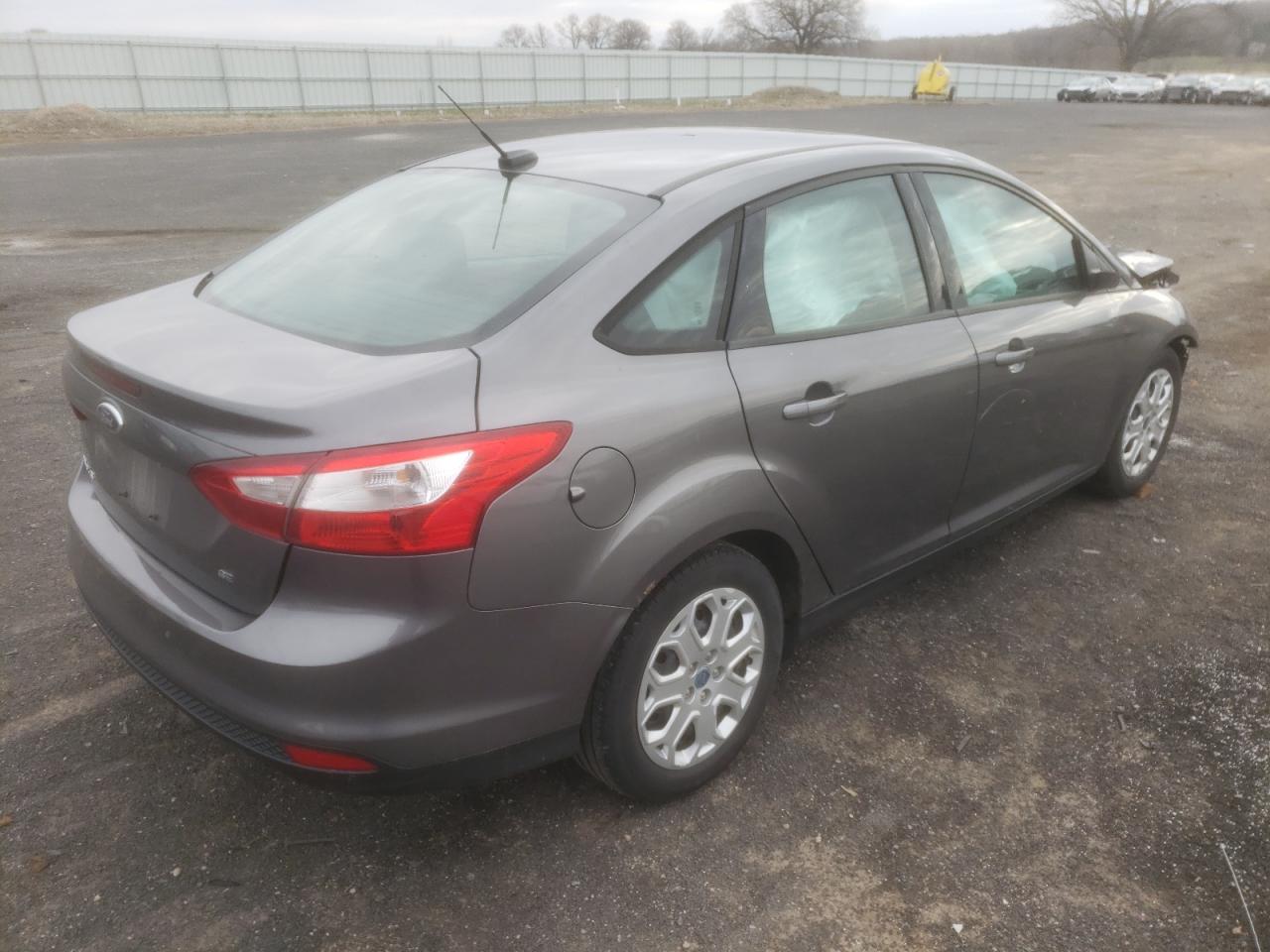 Photo 4 from auction – 2012 FORD FOCUS SE with VIN 1FAHP3F29CL324260