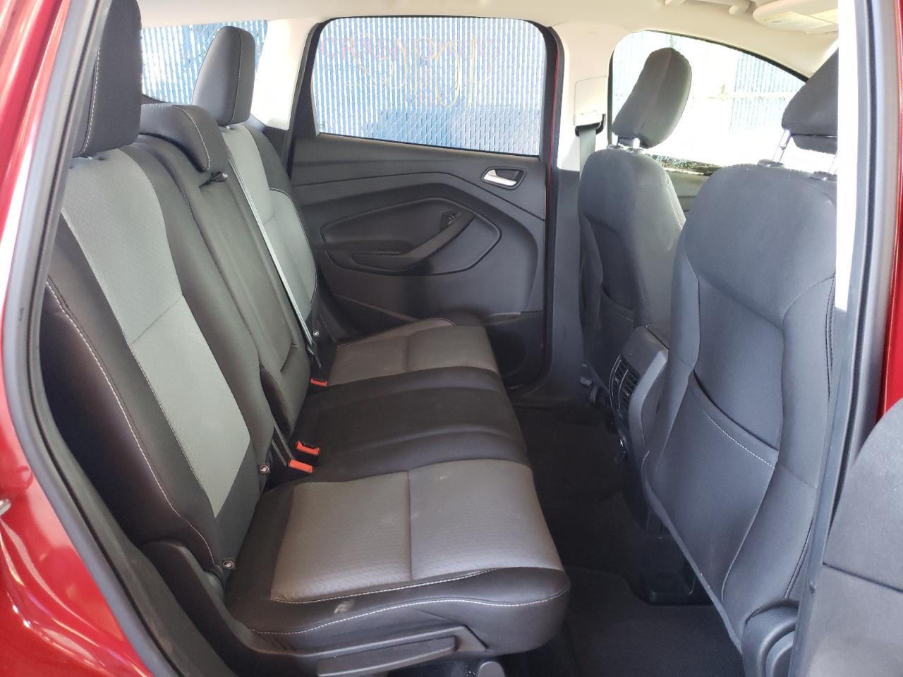 Photo 6 from auction – 2019 FORD ESCAPE SE with VIN 1FMCU0GD2KUB48099