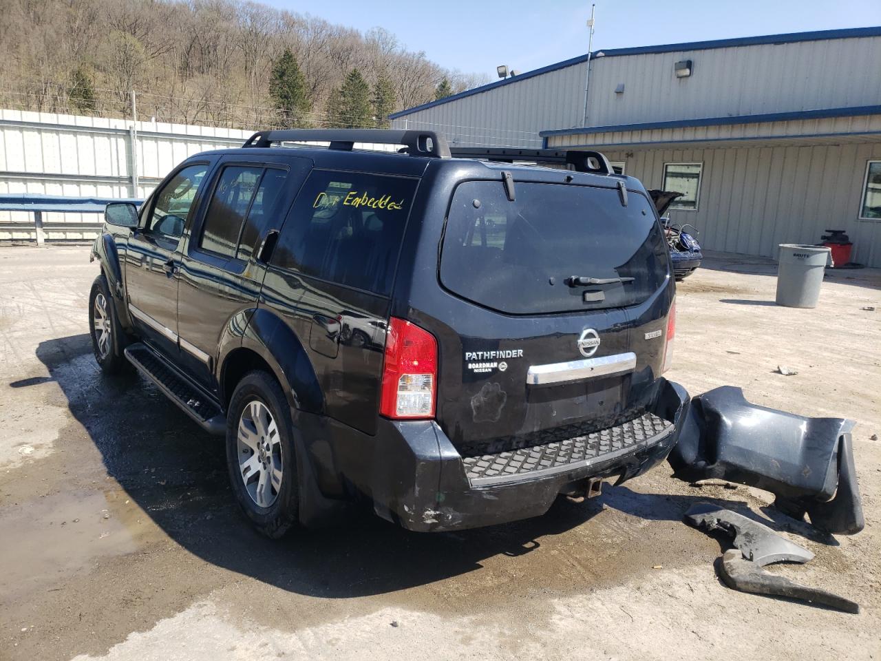 Photo 3 from auction – 2011 NISSAN PATHFINDER with VIN 5N1AR1NB1BC624297