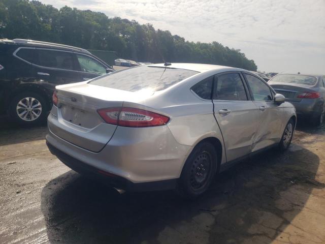 Photo 4 from auction – 2013 FORD FUSION S with VIN 3FA6P0G71DR200941