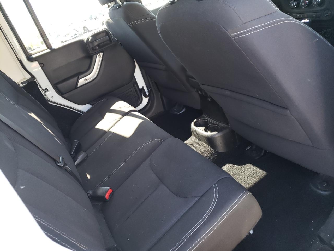 Photo 6 from auction – 2015 JEEP WRANGLER U with VIN 1C4BJWEG5FL745638