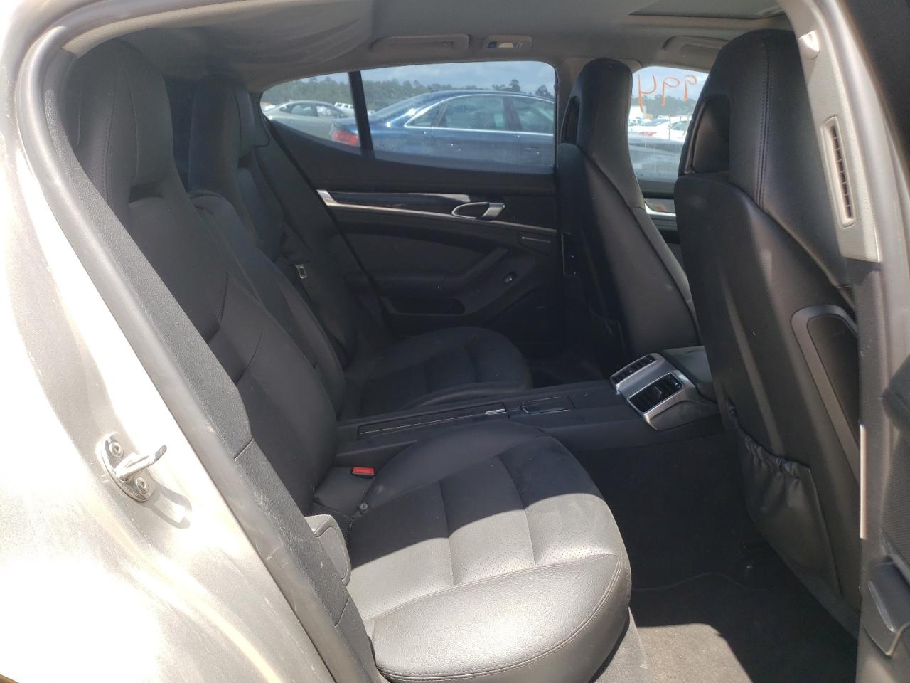 Photo 6 from auction – 2012 PORSCHE PANAMERA 2 with VIN WP0AA2A75CL012592