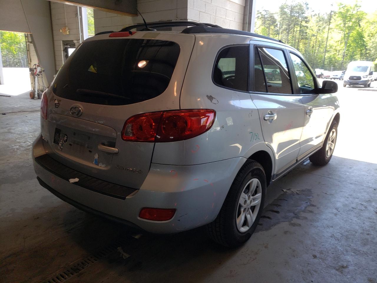 Photo 4 from auction – 2009 HYUNDAI SANTA FE G with VIN 5NMSG13D09H329707