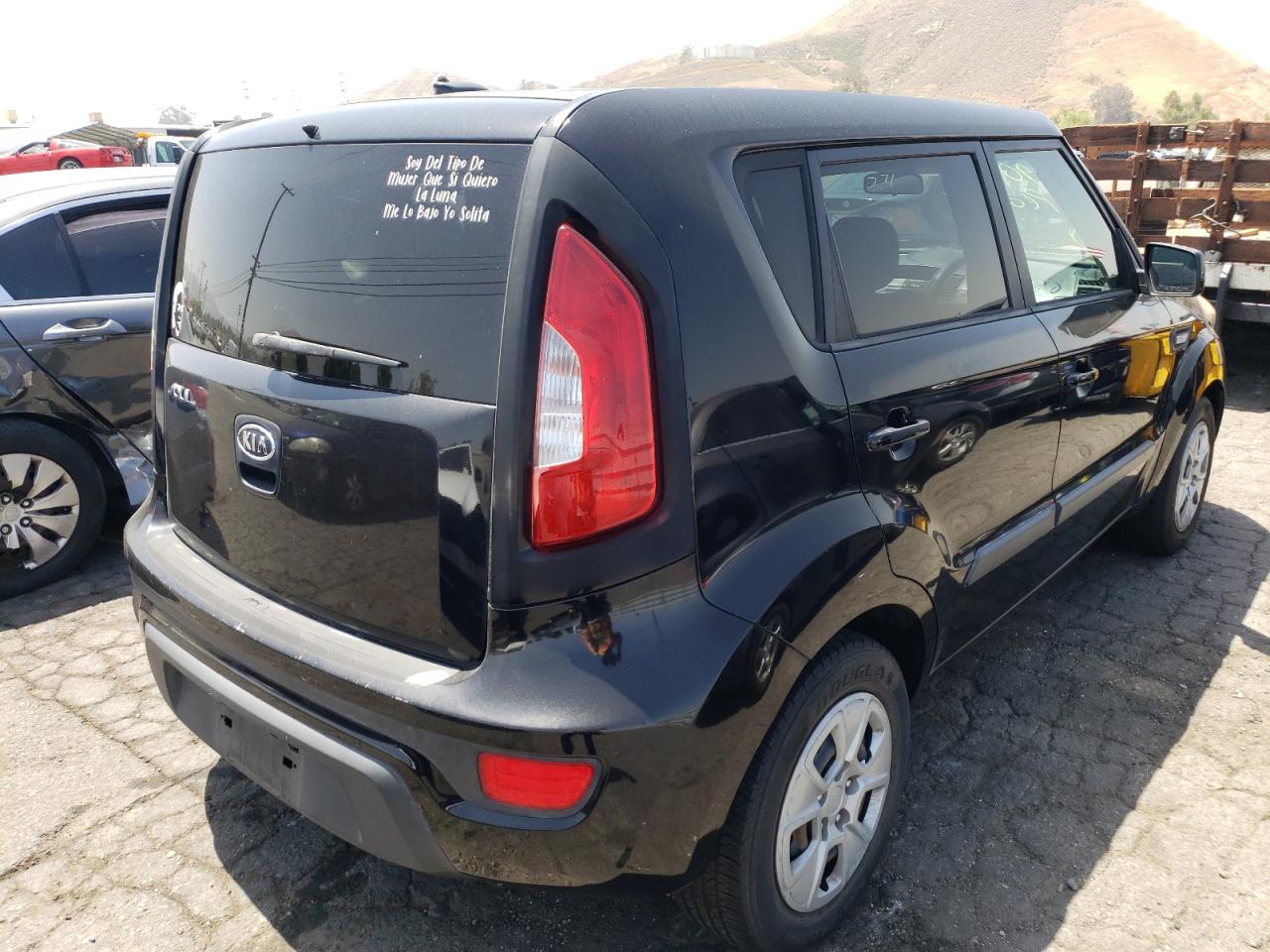 Photo 4 from auction – 2012 KIA SOUL with VIN KNDJT2A56C7454850