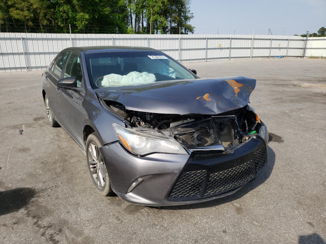 TOYOTA CAMRY LE 2017 with VIN 4T1BF1FK4HU725008 - Photo from auction