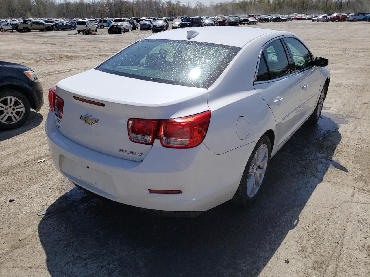 Photo 4 from auction – 2015 CHEVROLET MALIBU 2LT with VIN 1G11D5SL7FF325790