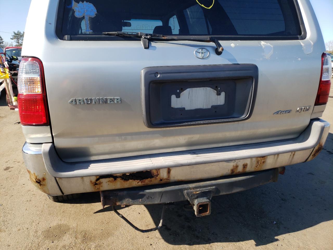 Photo 9 from auction – 2001 TOYOTA 4RUNNER SR with VIN JT3HN86R519046353