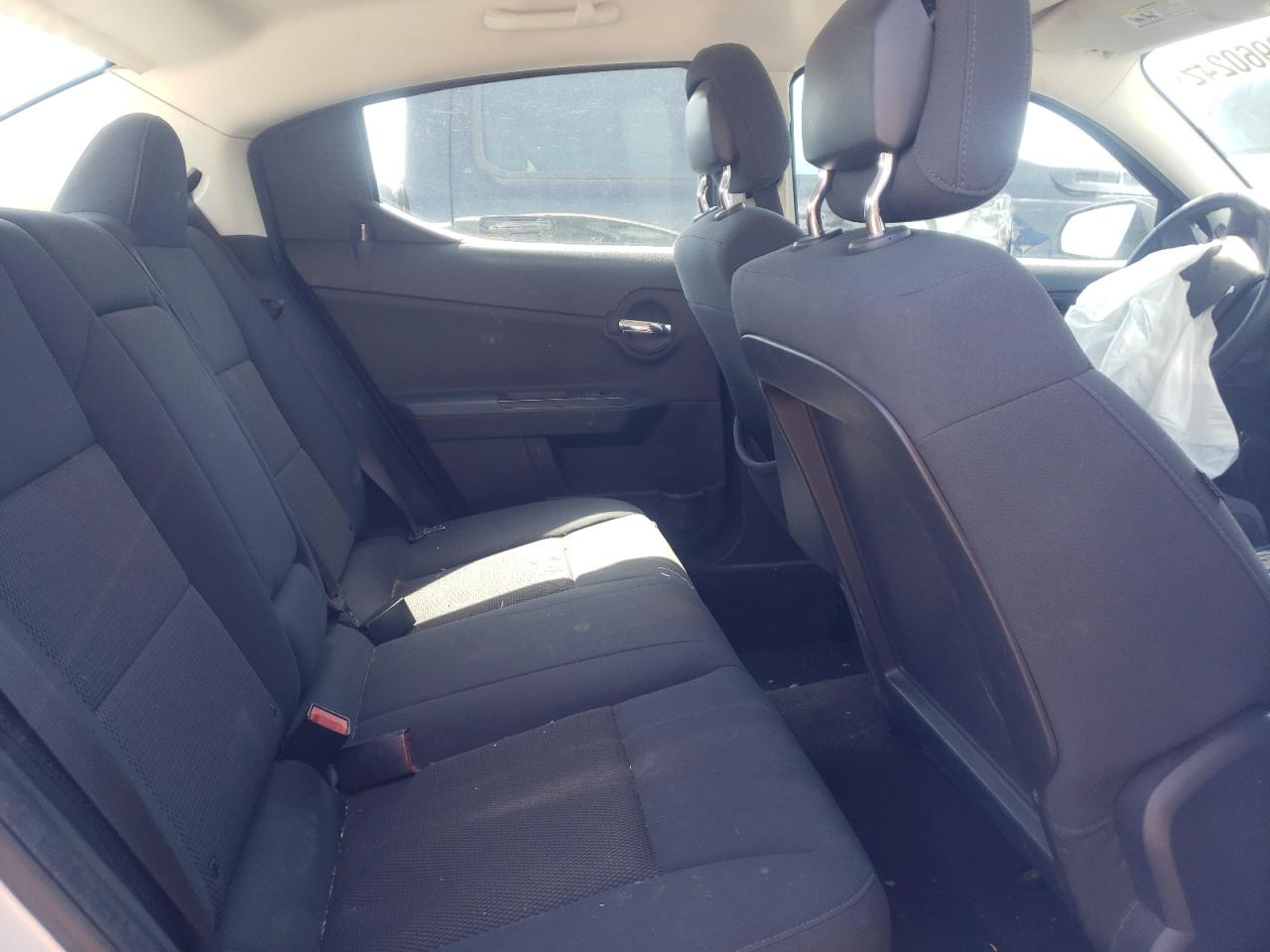 Photo 6 from auction – 2010 DODGE AVENGER SX with VIN 1B3CC4FB0AN161572