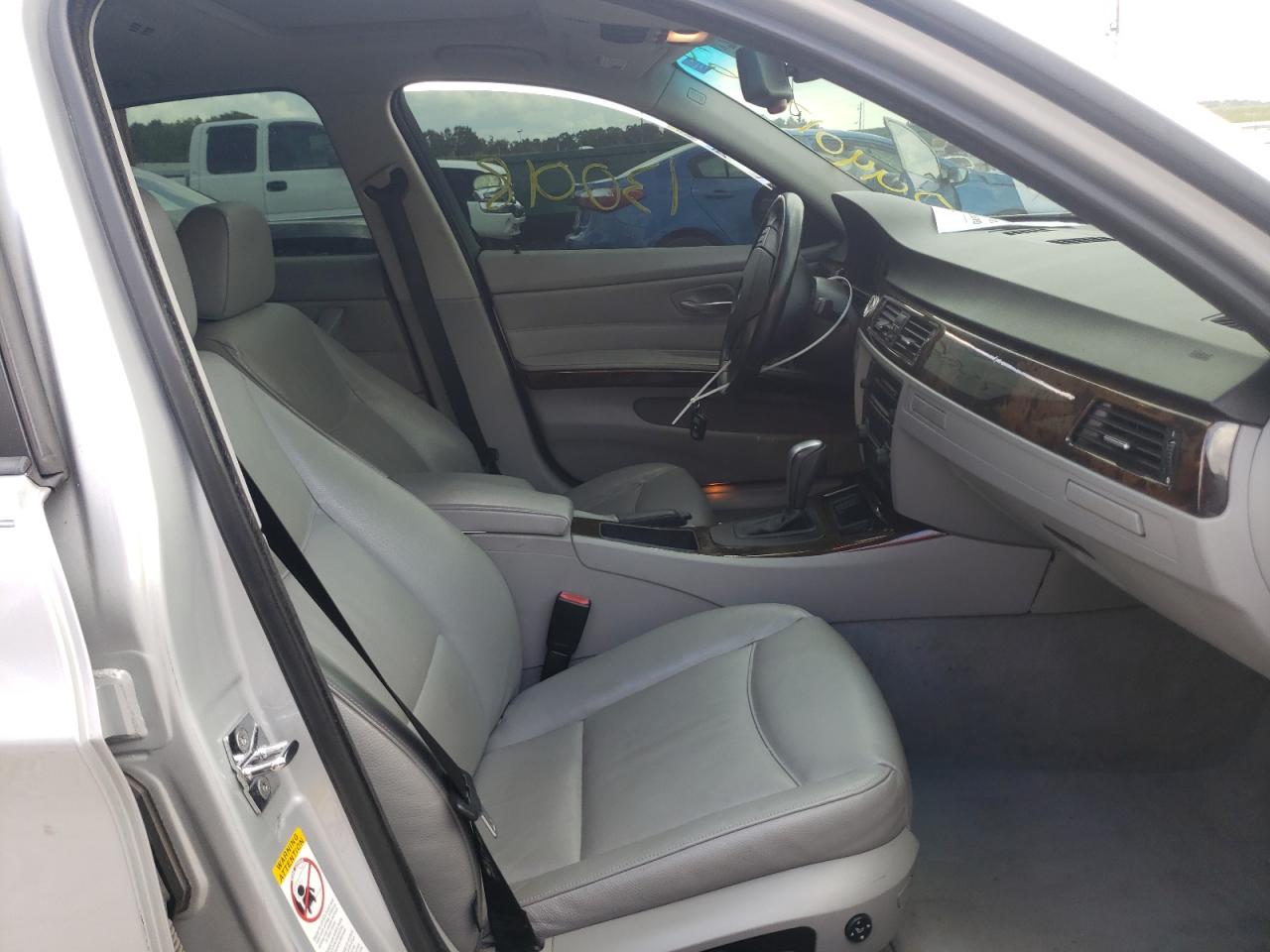 Photo 5 from auction – 2006 BMW UK with VIN WBAVD13546KV08120
