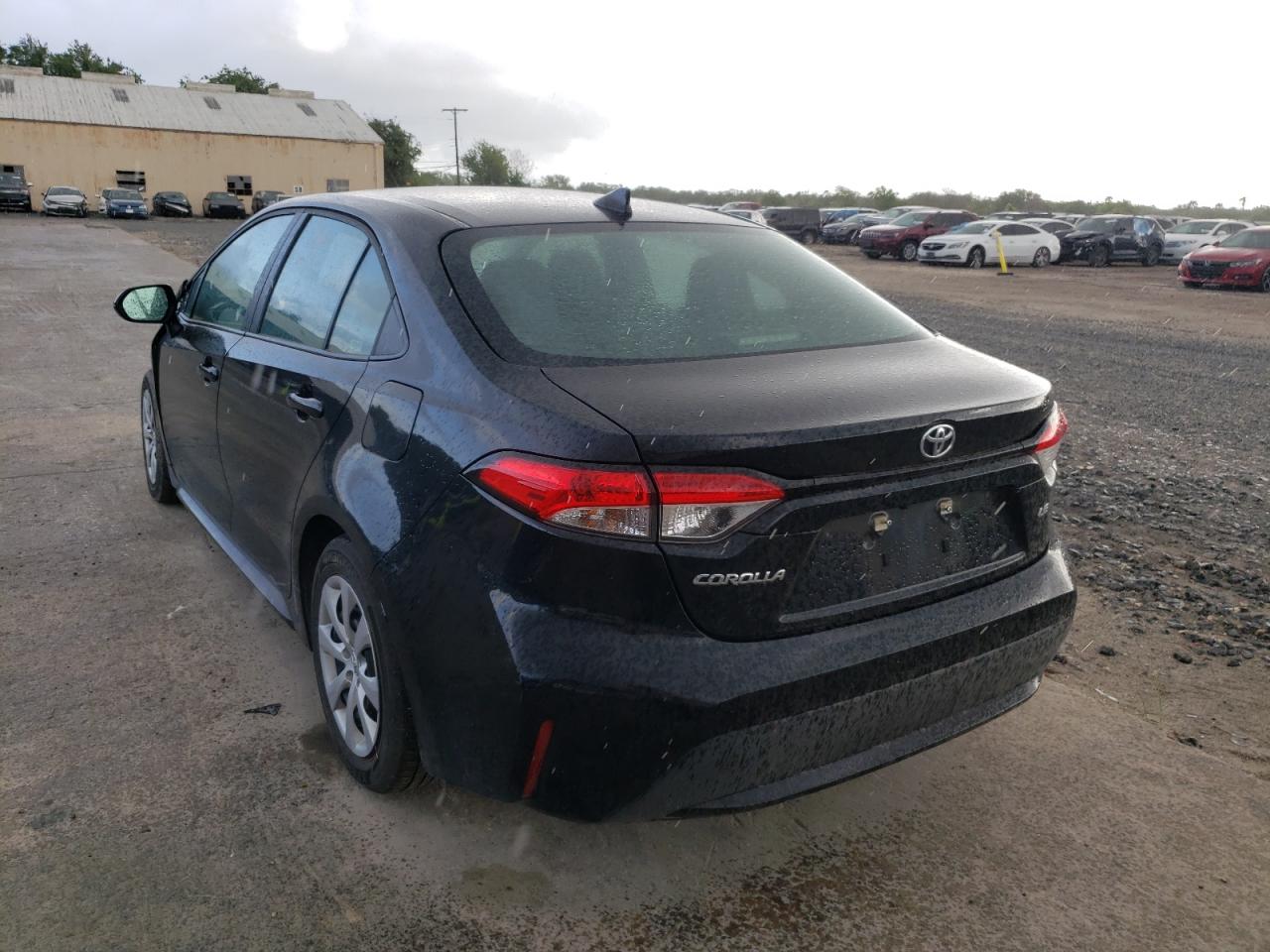 Photo 3 from auction – 2021 TOYOTA COROLLA LE with VIN 5YFEPMAE7MP239138