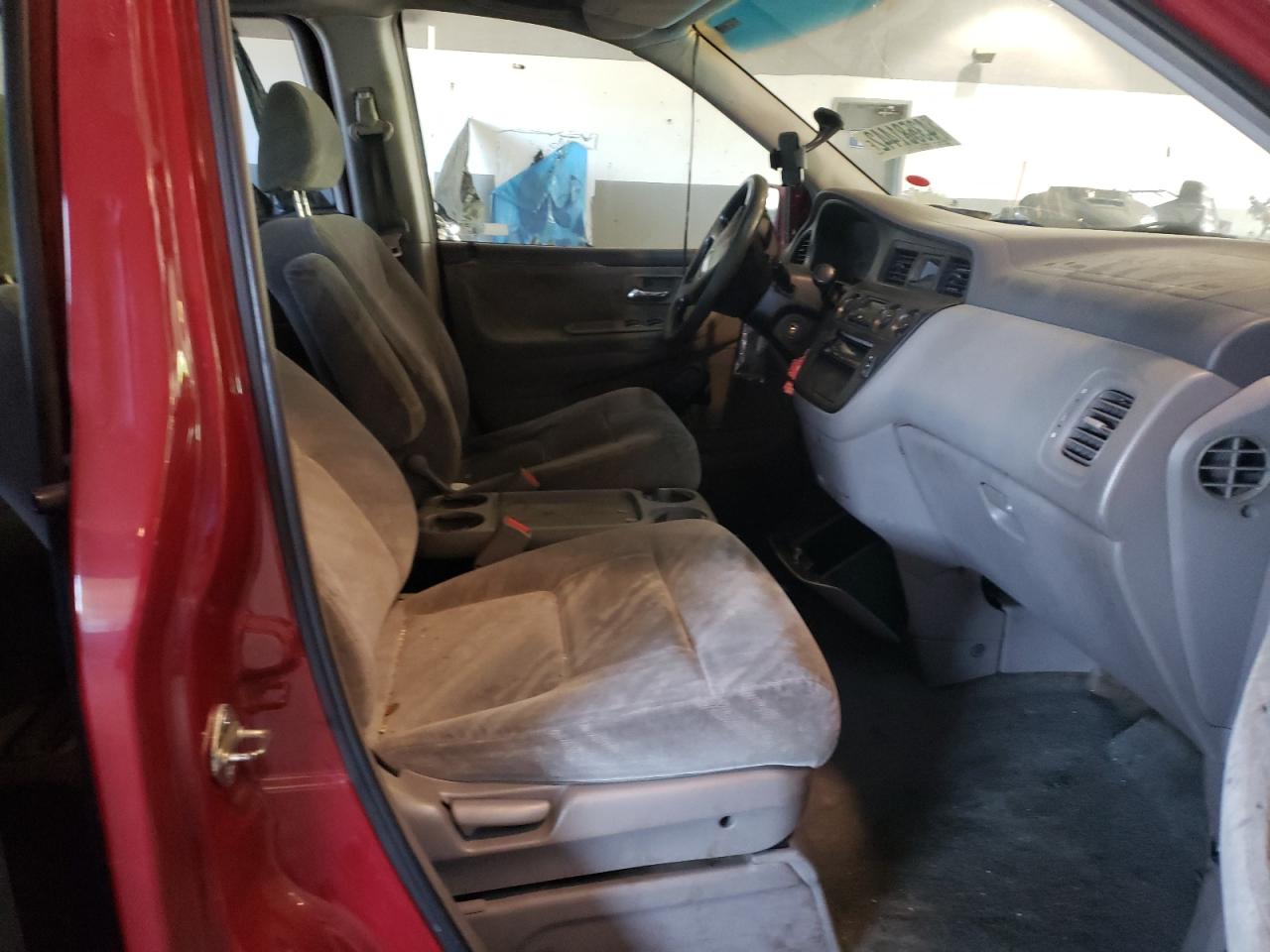 Photo 5 from auction – 2002 HONDA ODYSSEY EX with VIN 2HKRL18632H545970