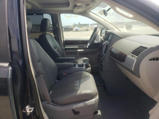 Photo 5 from auction – 2010 CHRYSLER TOWN & COU with VIN 2A4RR5DX6AR201128