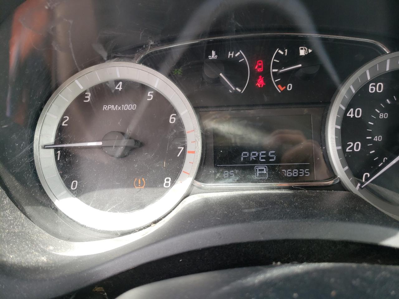 Photo 8 from auction – 2015 NISSAN SENTRA S with VIN 3N1AB7AP1FL696756