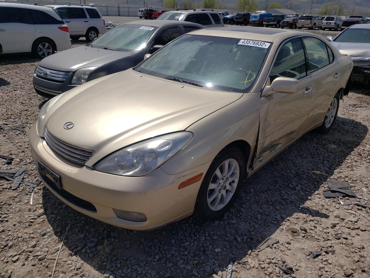 Photo 2 from auction – 2002 LEXUS ES 300 with VIN JTHBF30G020065745