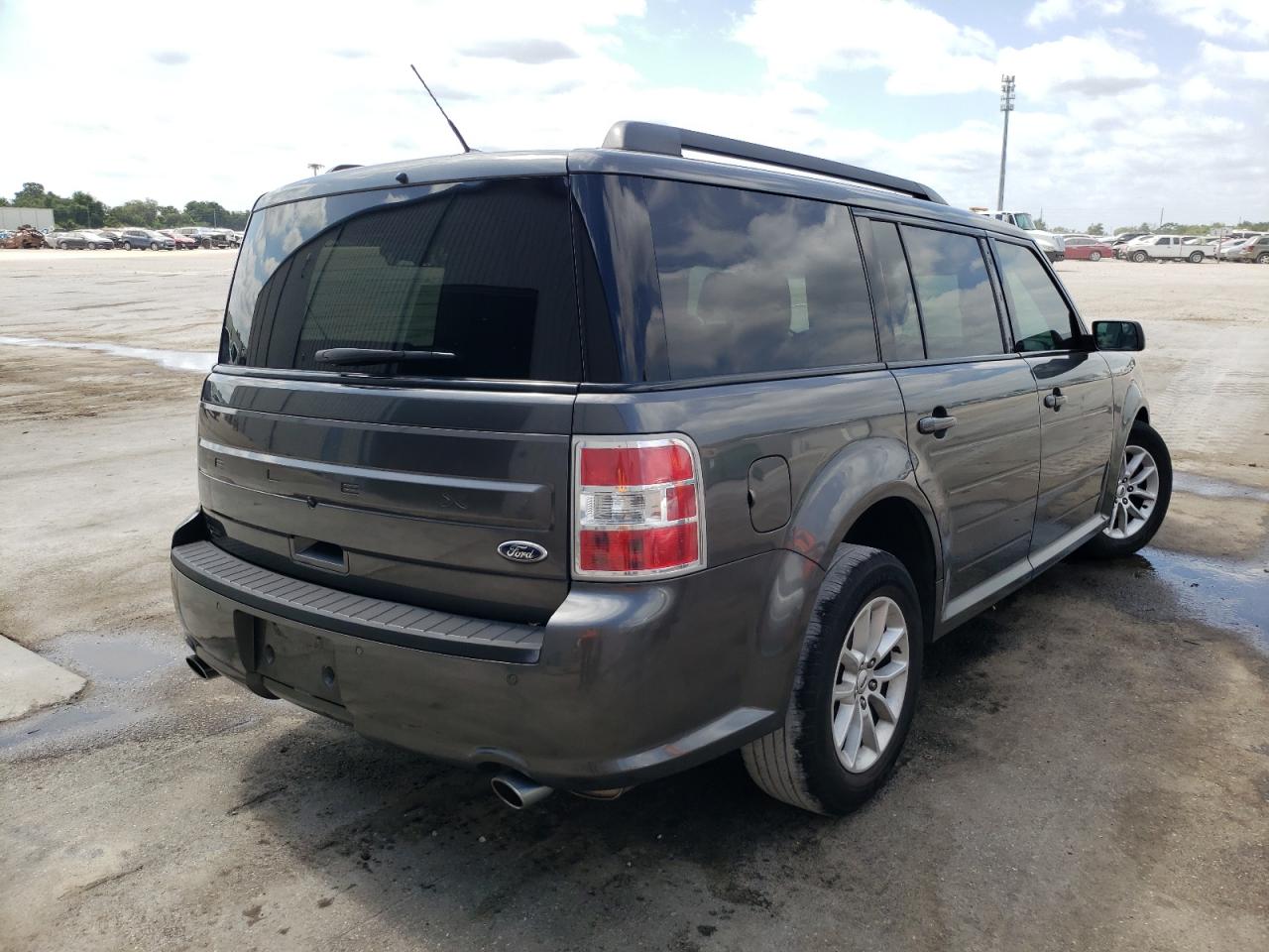 Photo 4 from auction – 2016 FORD FLEX SE with VIN 2FMGK5B83GBA07201