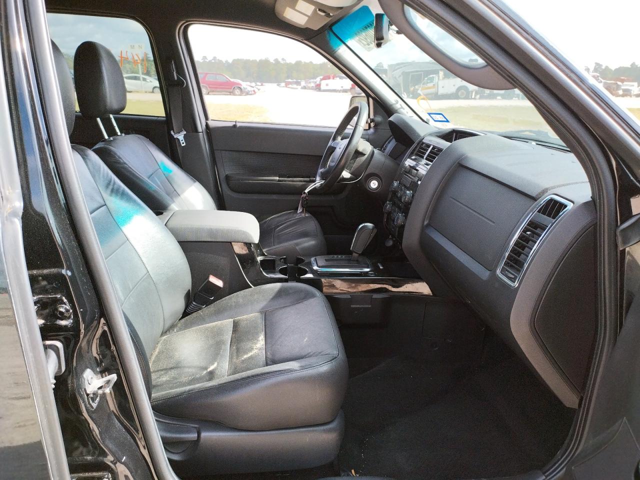 Photo 5 from auction – 2010 FORD ESCAPE LIM with VIN 1FMCU9EG8AKC73068