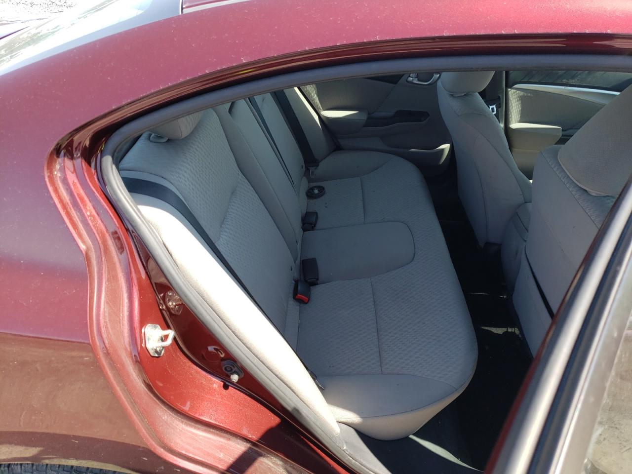 Photo 6 from auction – 2015 HONDA CIVIC LX with VIN 2HGFB2F5XFH005263