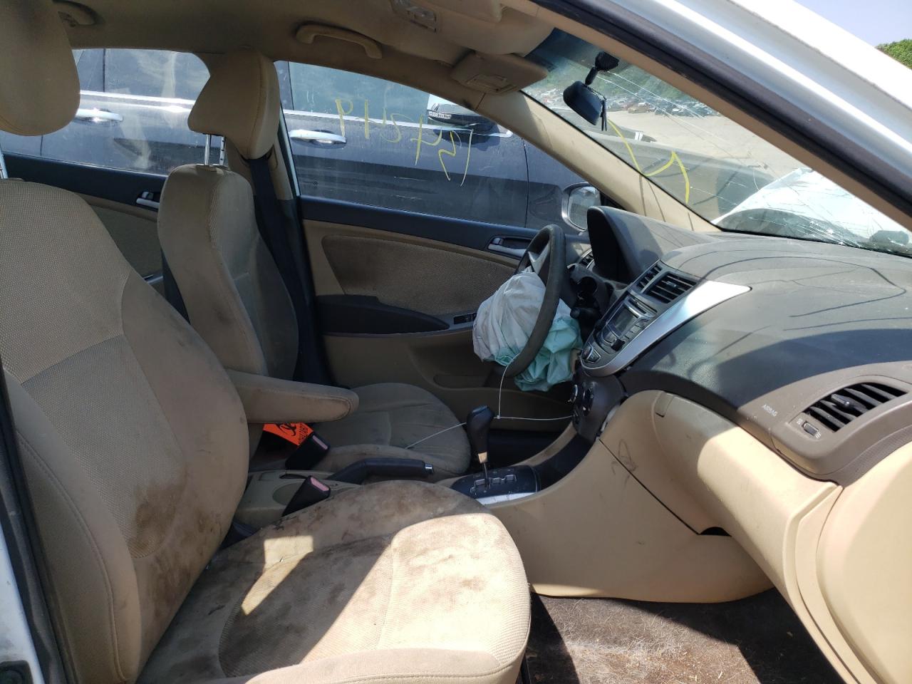 Photo 19 from auction – 2012 HYUNDAI ACCENT GLS with VIN KMHCT4AEXCU245094